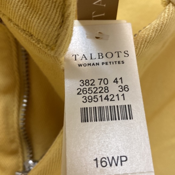 Plus size clothing - Picture 14 of 14